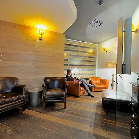 Dv Boutique & Hotell 4*